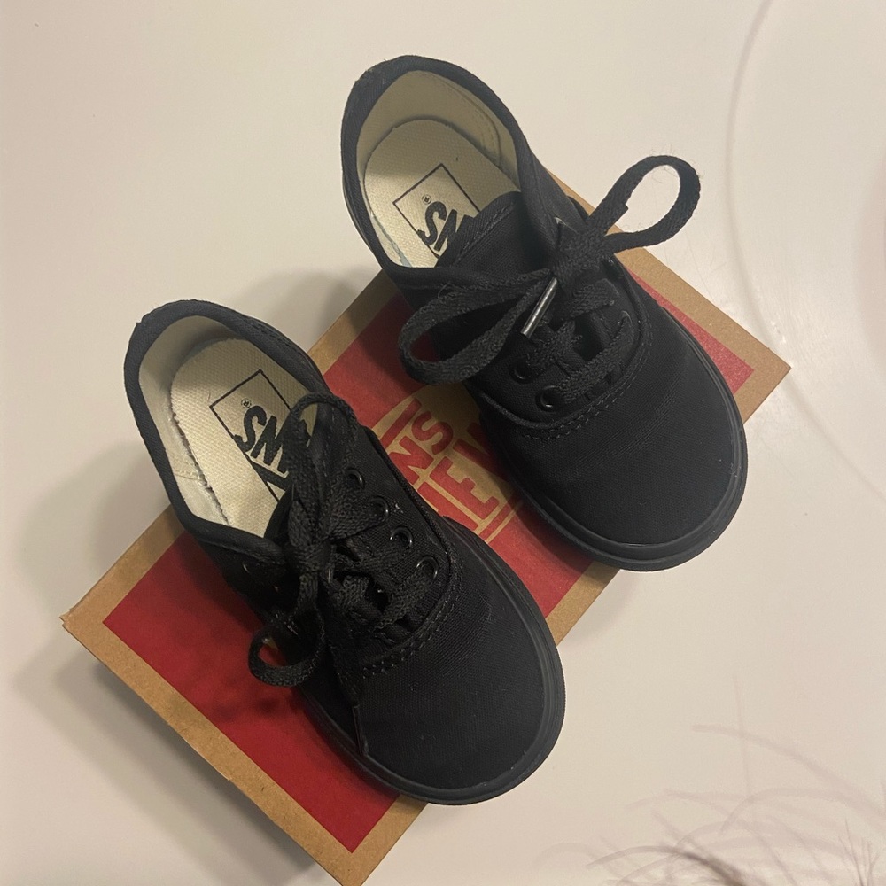 Black authentic vans for toddlers